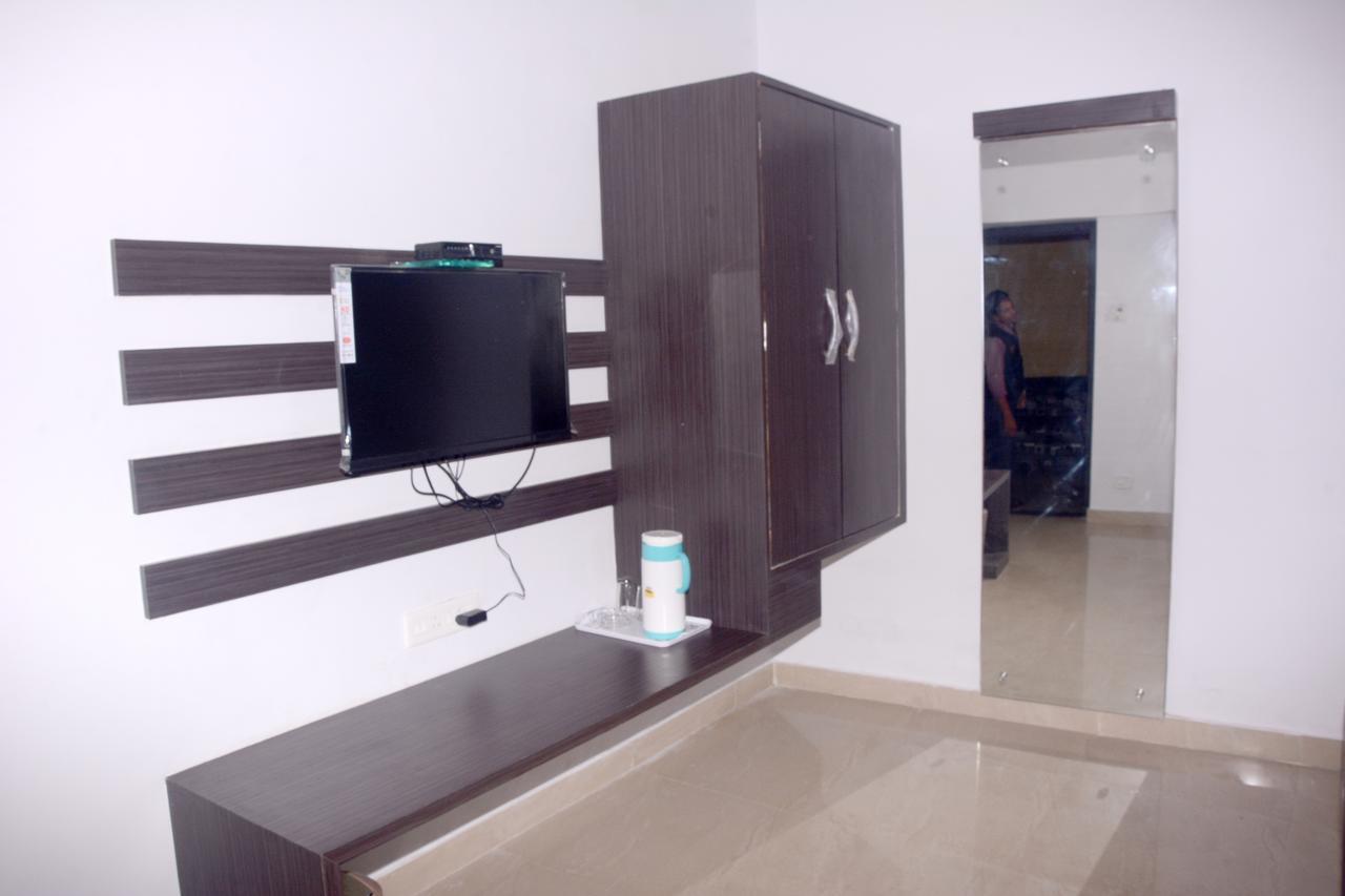Hotel Raj Heritage Raipur  Bagian luar foto